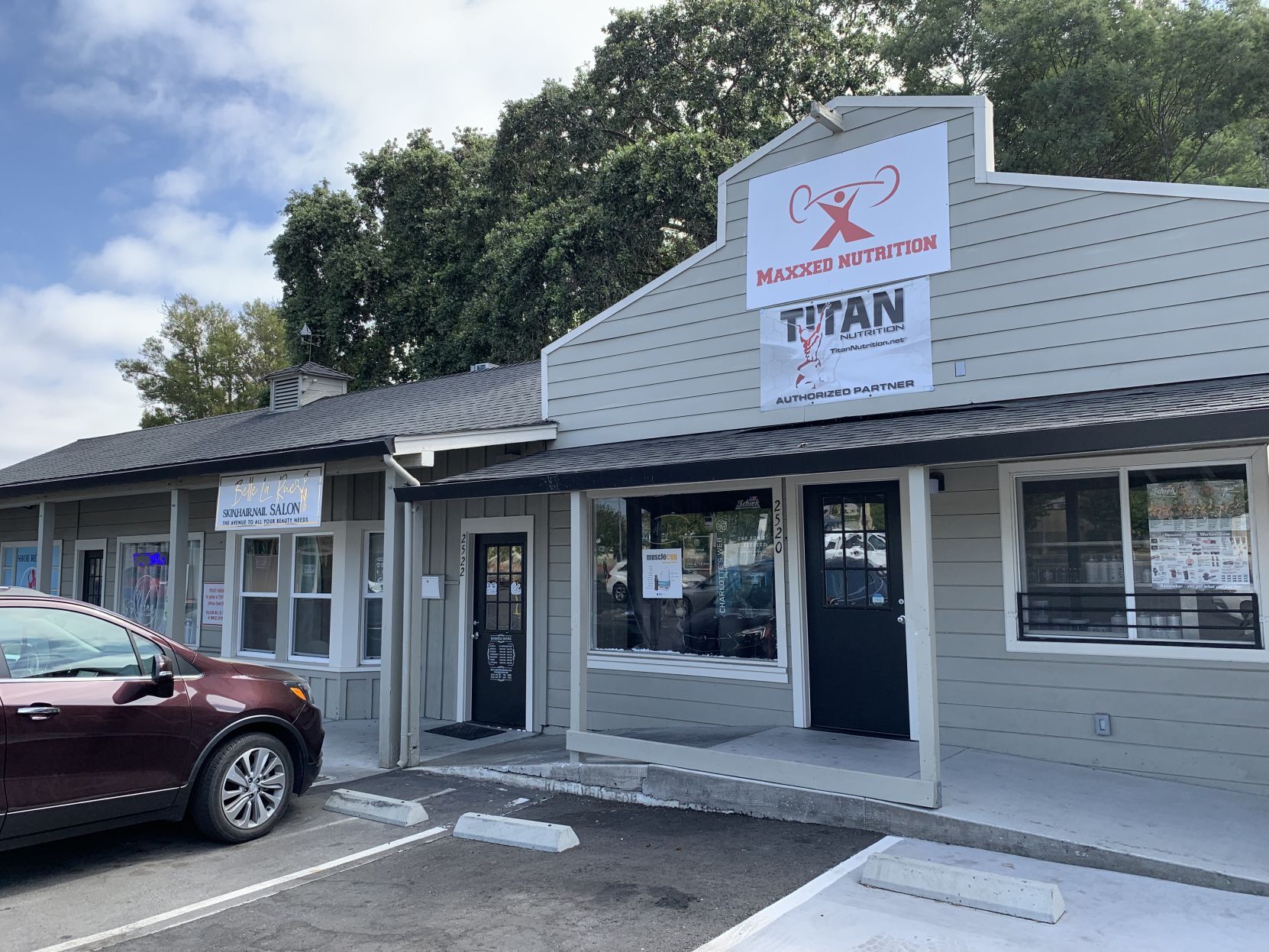 2500 Jefferson St. center in Napa for sale for $3.5 million